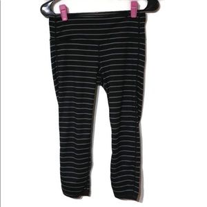 Athleta Workout Capris Black/Gray Striped Sz Small